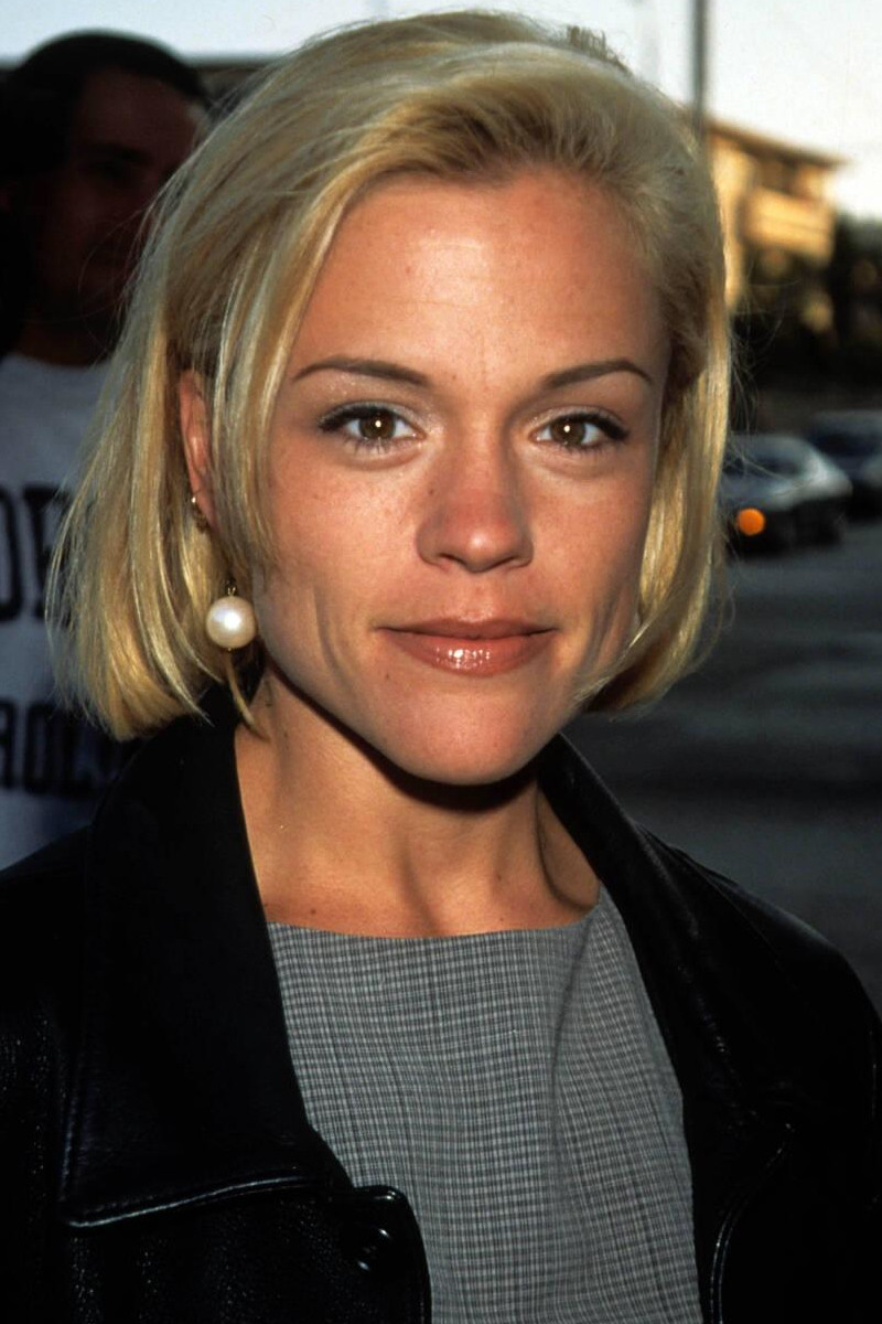 Christine Elise Profile